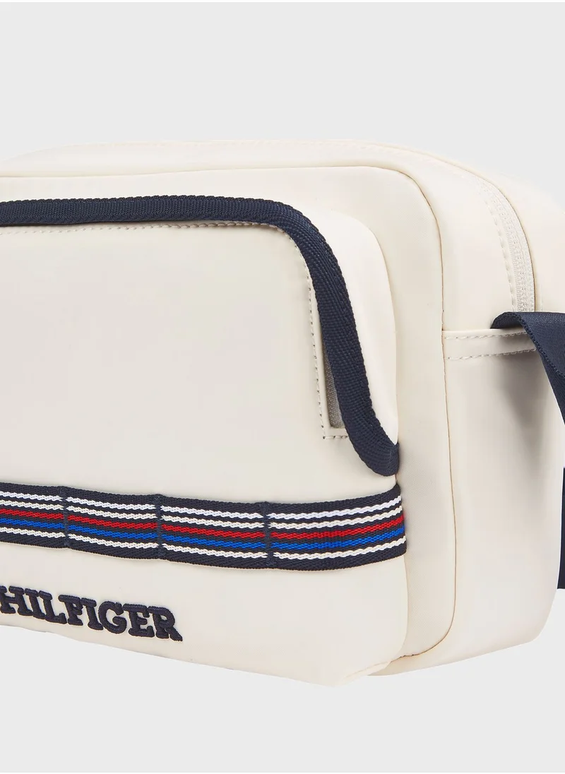 TOMMY HILFIGER Monotype Reporter Bag