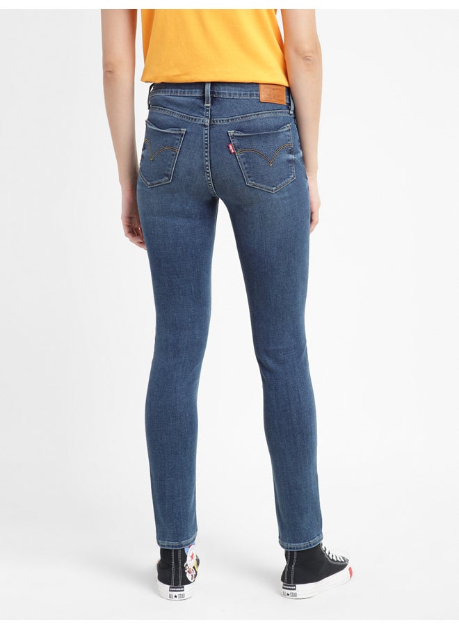 Levi's بنطلون جينز 711 سكيني بقصة ضيقة للنساء بارتفاع متوسط  - Image 3