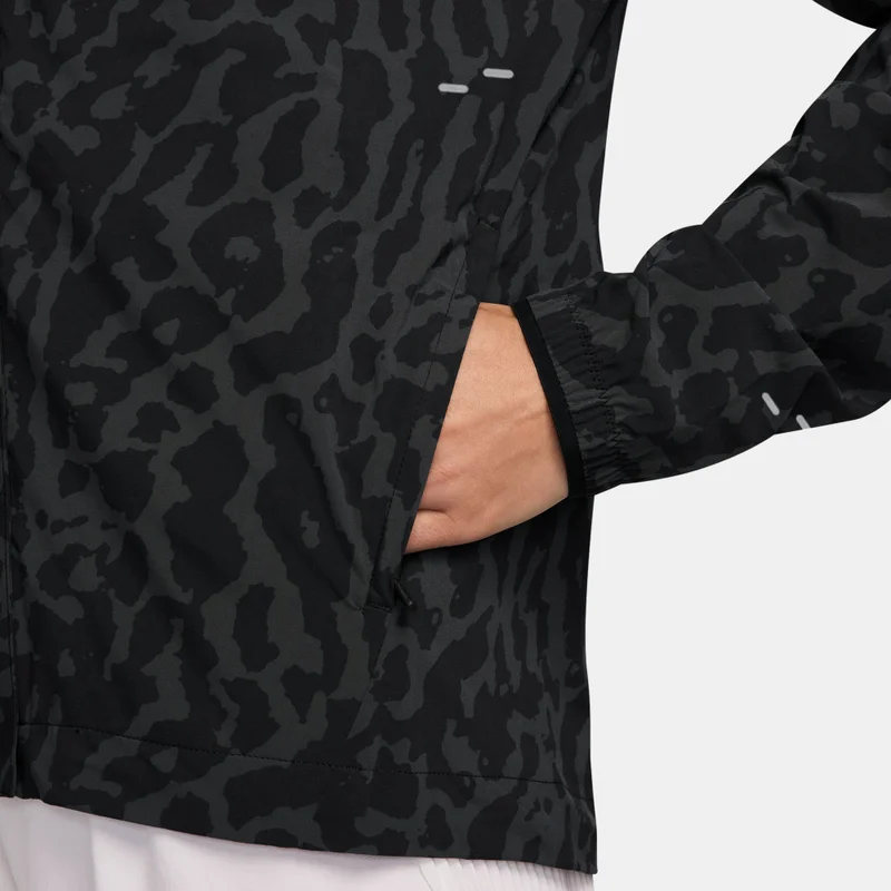 Nike Women's Swift Dri-FIT Packable Running Jacket