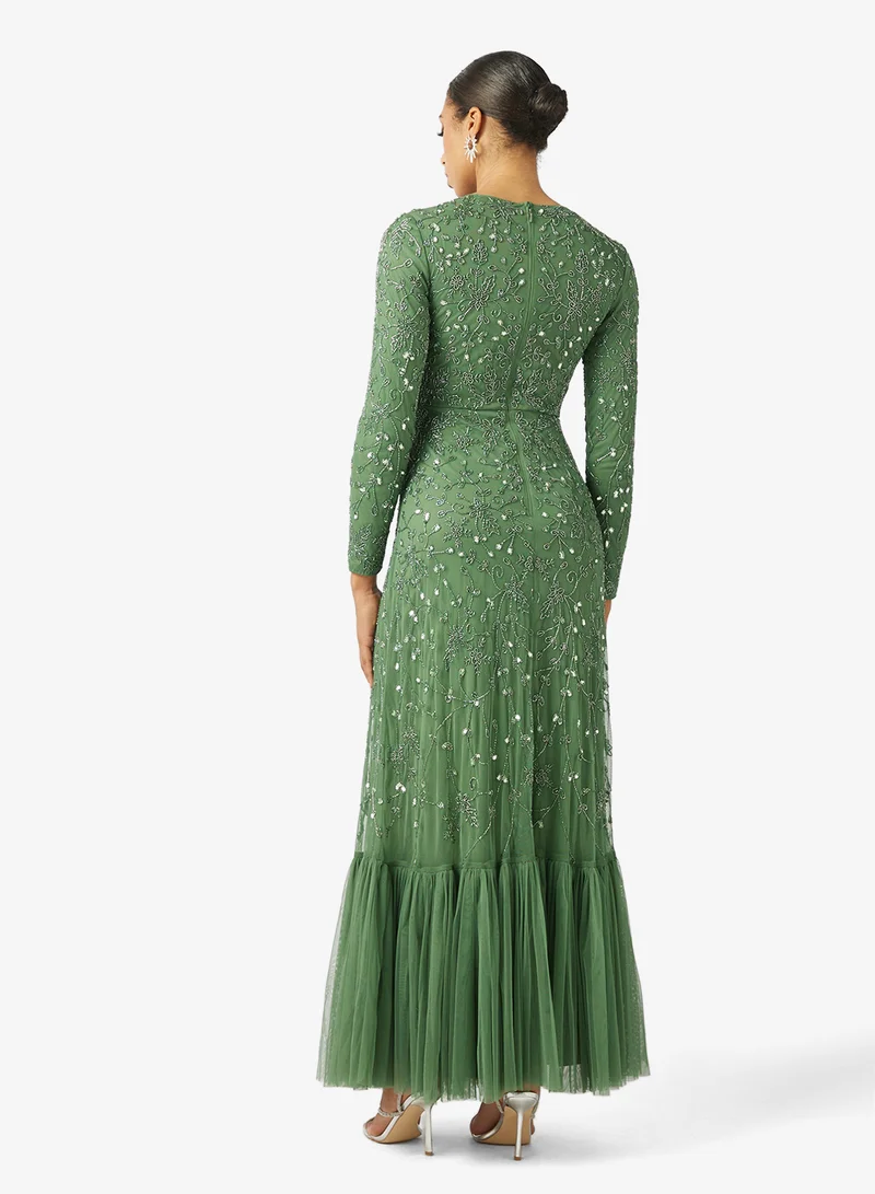 ماري فستان ماكسي طويل بأكمام طويلة مزين بالترتر من زارين