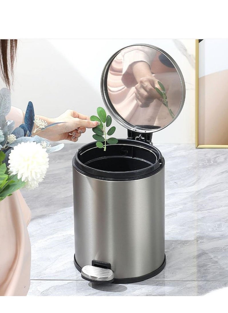 Golden Home - Bin, Classic Round Pedal Trash Can, Hands-Free Ideal For Kitchen, Bathroom, Bedroom, Office, Stainless Steel 12L (L1101)  - Image 4