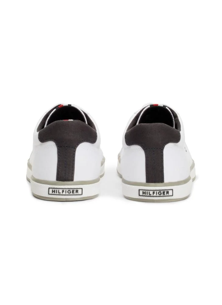 تومي هيلفيغر Canvas Lace Up Low Top Sneakers