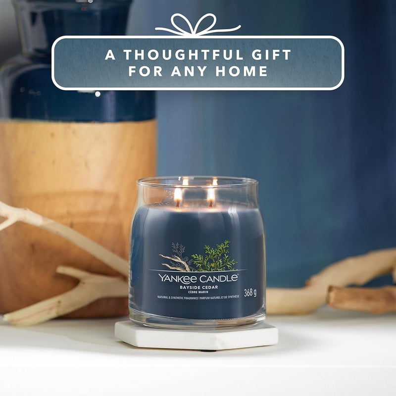 YANKEE CANDLE شمعة عطرية في جرة موقعة - 368 جرام | جرة م بايسايد سيدر - شمعة معطرة | شمعة ذات فتيلين - Image 5