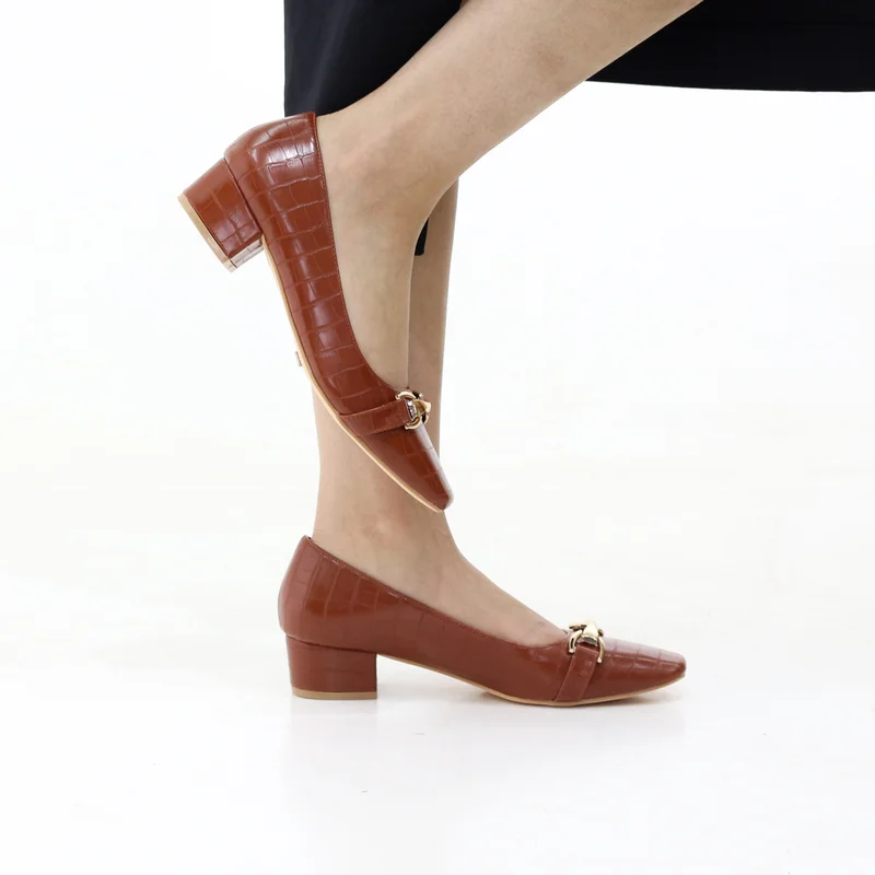 لاماراباريس برادينا كعب منخفض  سم بزخرفة ذهبية