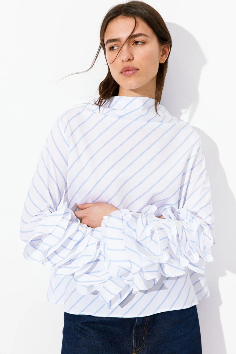 H&M Ruffle-sleeve blouse