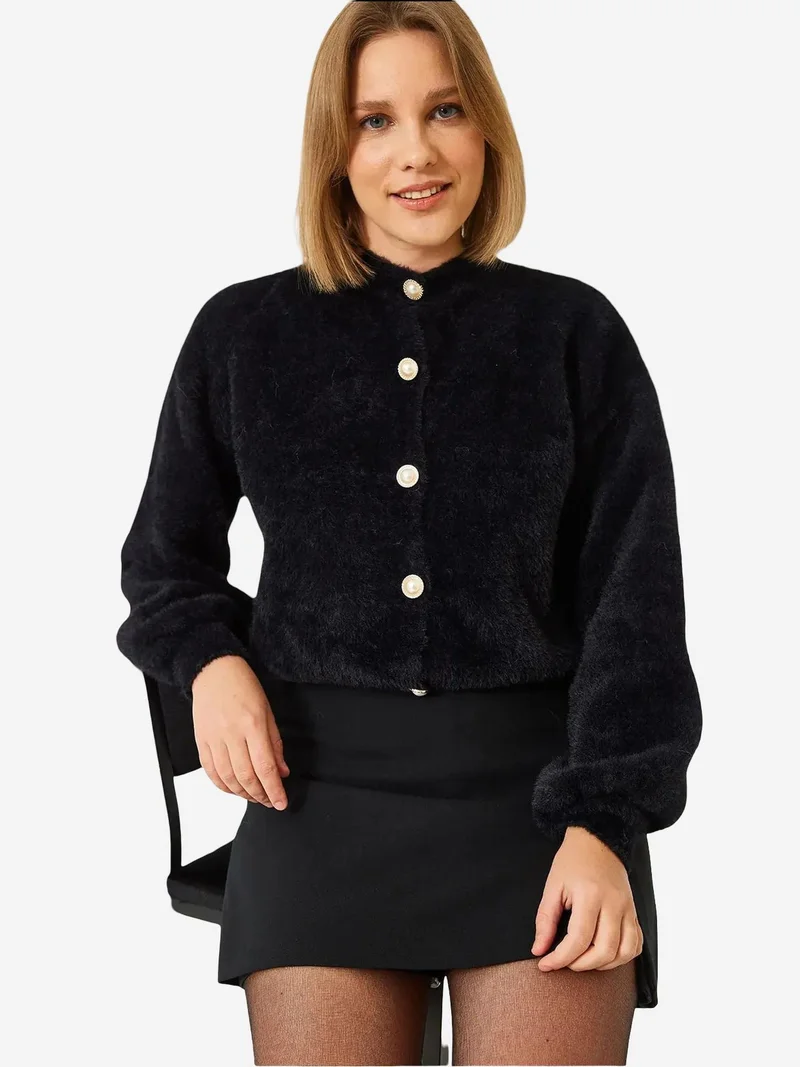 بيانكو لوتشي كارديجان لوكسي بأزرار