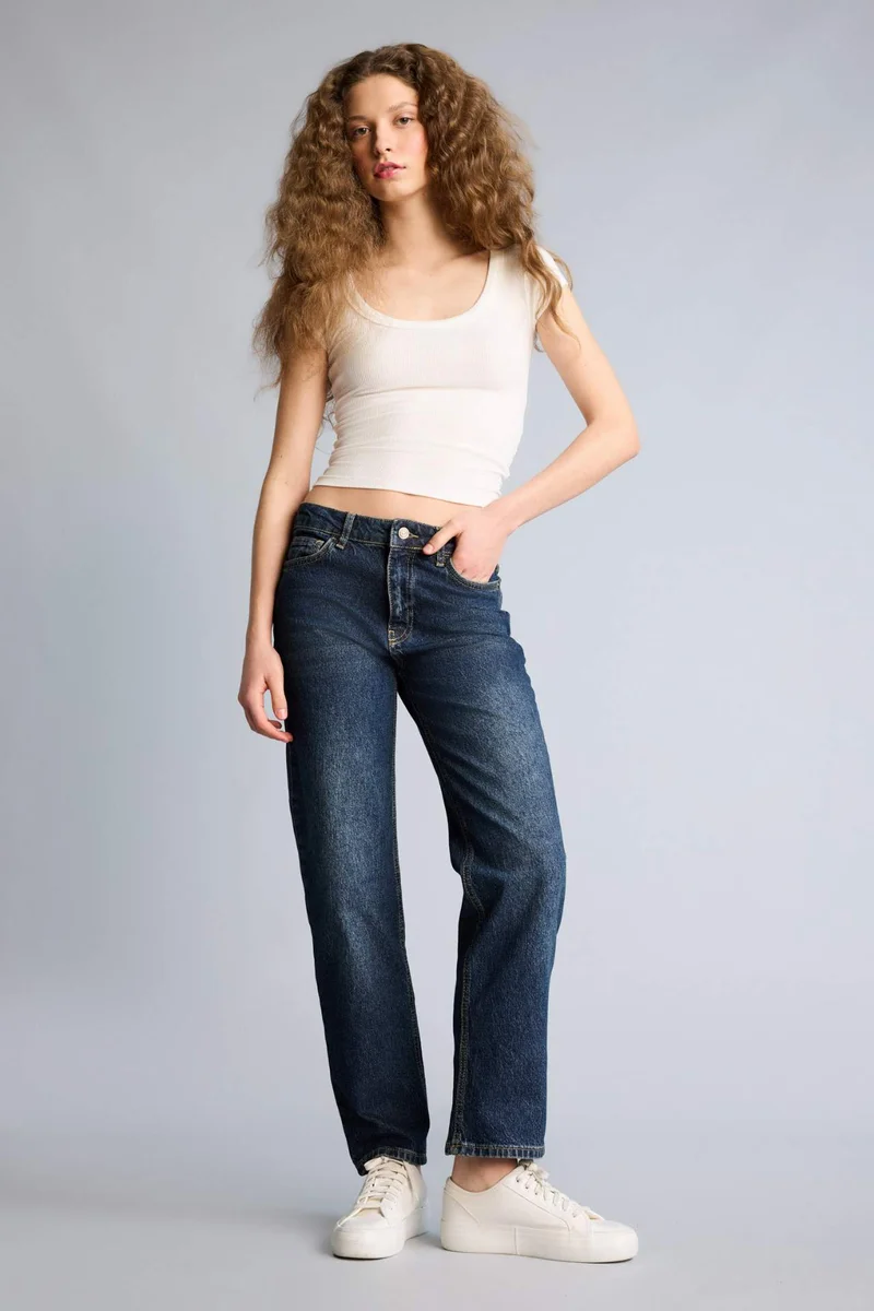 ديفاكتو Comfort Straight Normal Waist Long Jeans