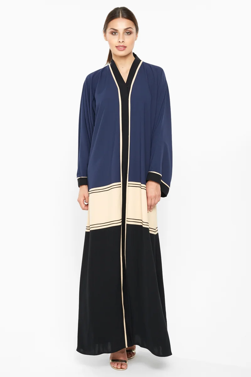 النخبة A classic tricolored cross cut abaya with stripe detailing by the closure and sleeves-AJ661A