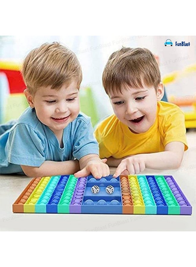 فنبلاست مجموعة ألعاب FunBlast Jumbo Pop Bubble Fidget، مجموعة ألعاب Pop it للأطفال، لعبة Ludo المصنوعة من السيليكون مع 2 نرد - متعددة الألوان - Image 2