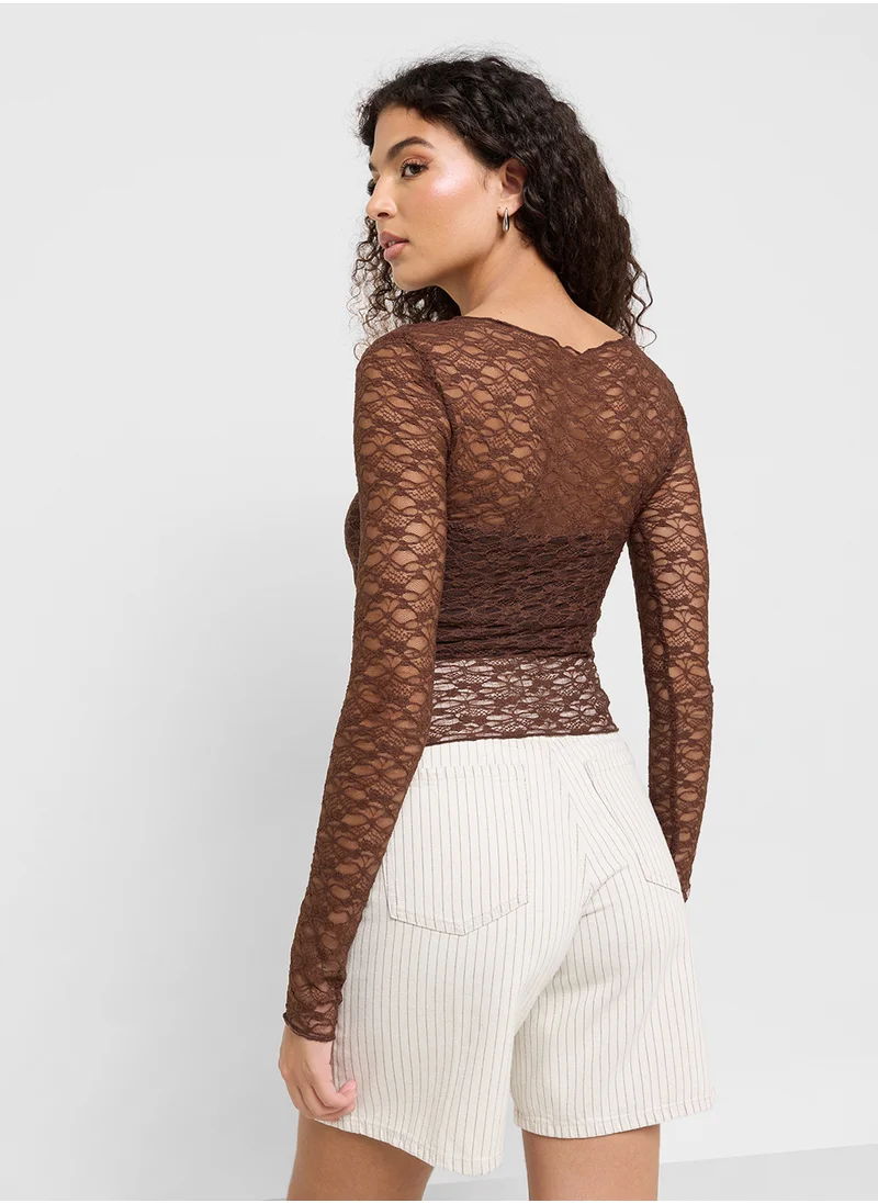 جينجر Lace Fitted Top