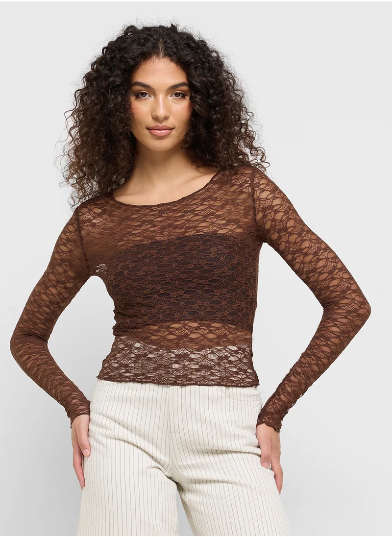 جينجر Lace Fitted Top
