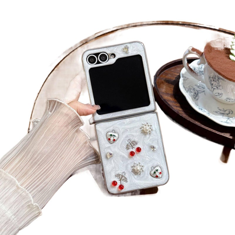 Protective Case | Drop Protection | White Silicone | Shockproof Cover for Samsung Galaxy Z Flip 6 | Resin Finish - Image 2