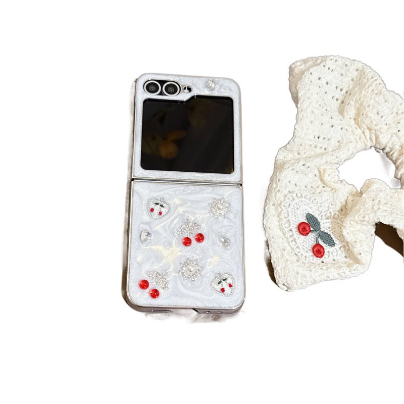 Protective Case | Drop Protection | White Silicone | Shockproof Cover for Samsung Galaxy Z Flip 6 | Resin Finish - Image 1