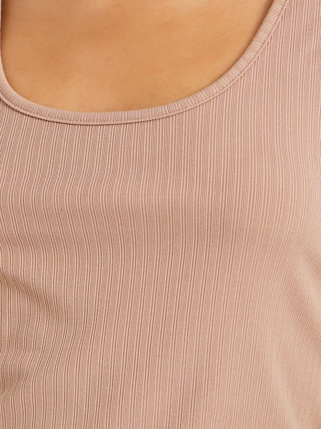 Styli Scoop Neck Fitted Knit Tank - Image 3