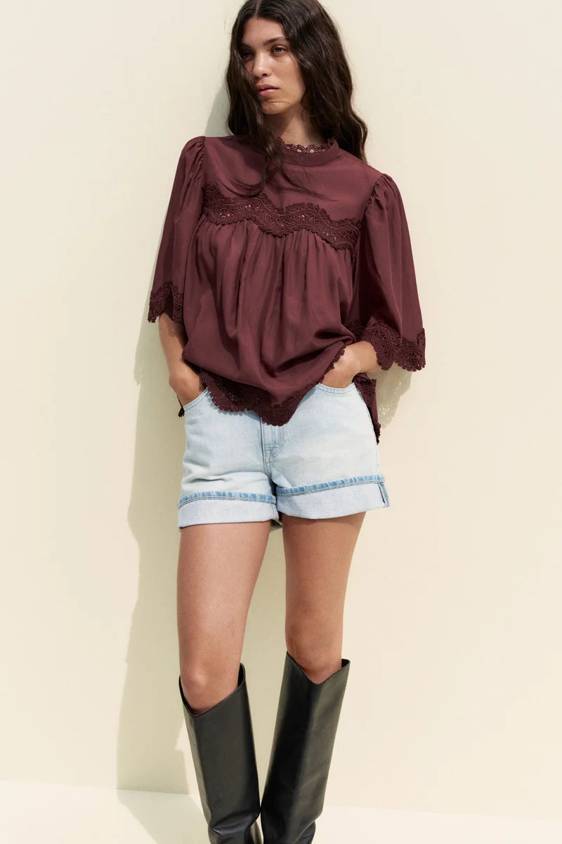 H&M Lace-trimmed blouse