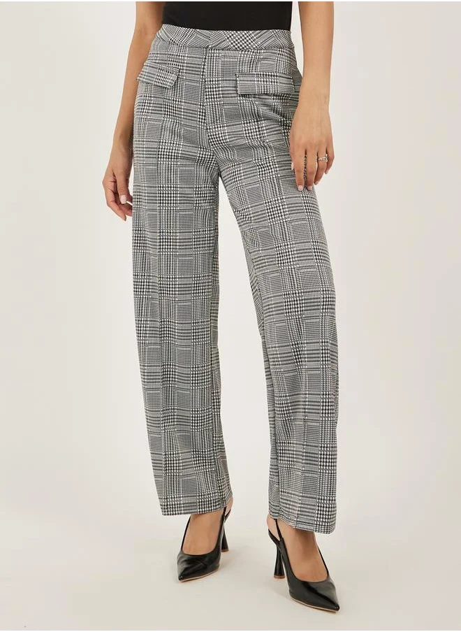 لوكس ويف Mid Rise Checked Wide Leg Pants with Flap Detail by Styli
