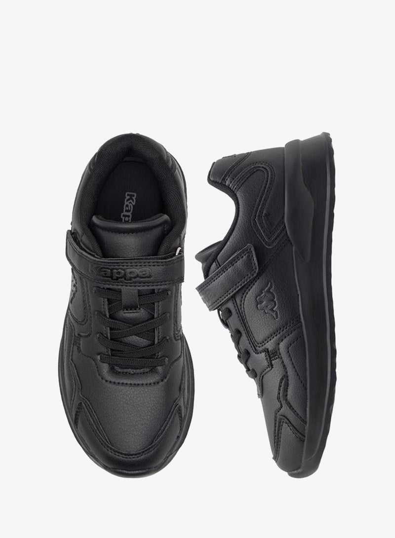 كابا أحذية مدرسية للأولاد بتفاصيل شعار وإغلاق بشريط لاصق - Image 3