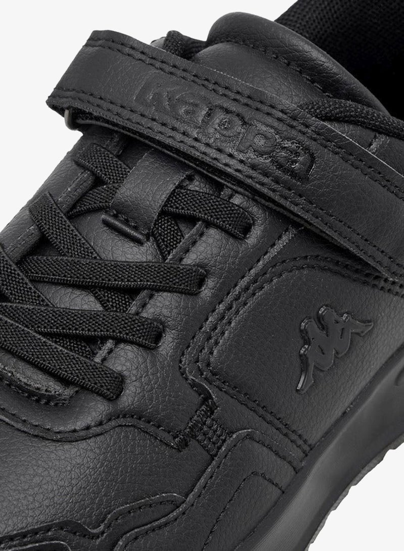 كابا أحذية مدرسية للأولاد بتفاصيل شعار وإغلاق بشريط لاصق - Image 4