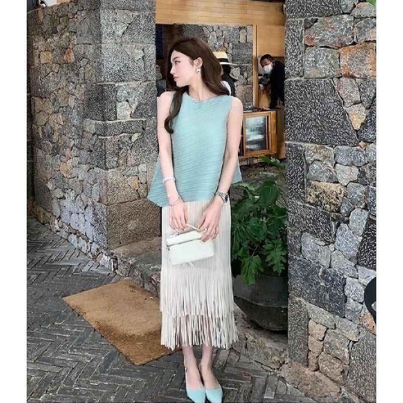 20.25 Million Thousand Pet Love Dyed White Elegant Lazy Miyake Sleeveless Top Pleated Tassel Skirt Women - Image 2