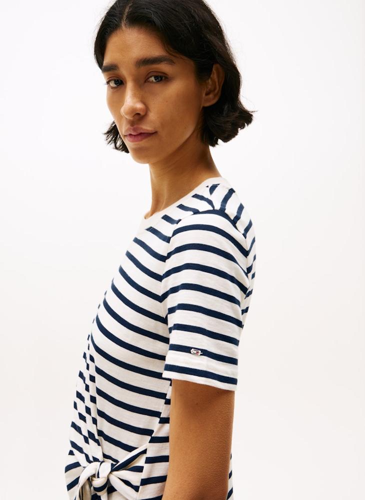 تومي هيلفيغر تي شيرت بأكمام قصيرة بياقة دائرية وعقدة - Image 3