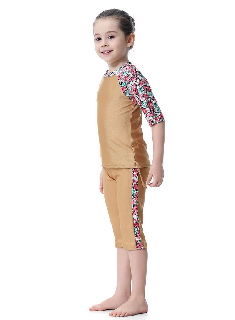 Loquat Girl Swimwear 1/2 Sleeve and 1/2 Trousers  - Image 4