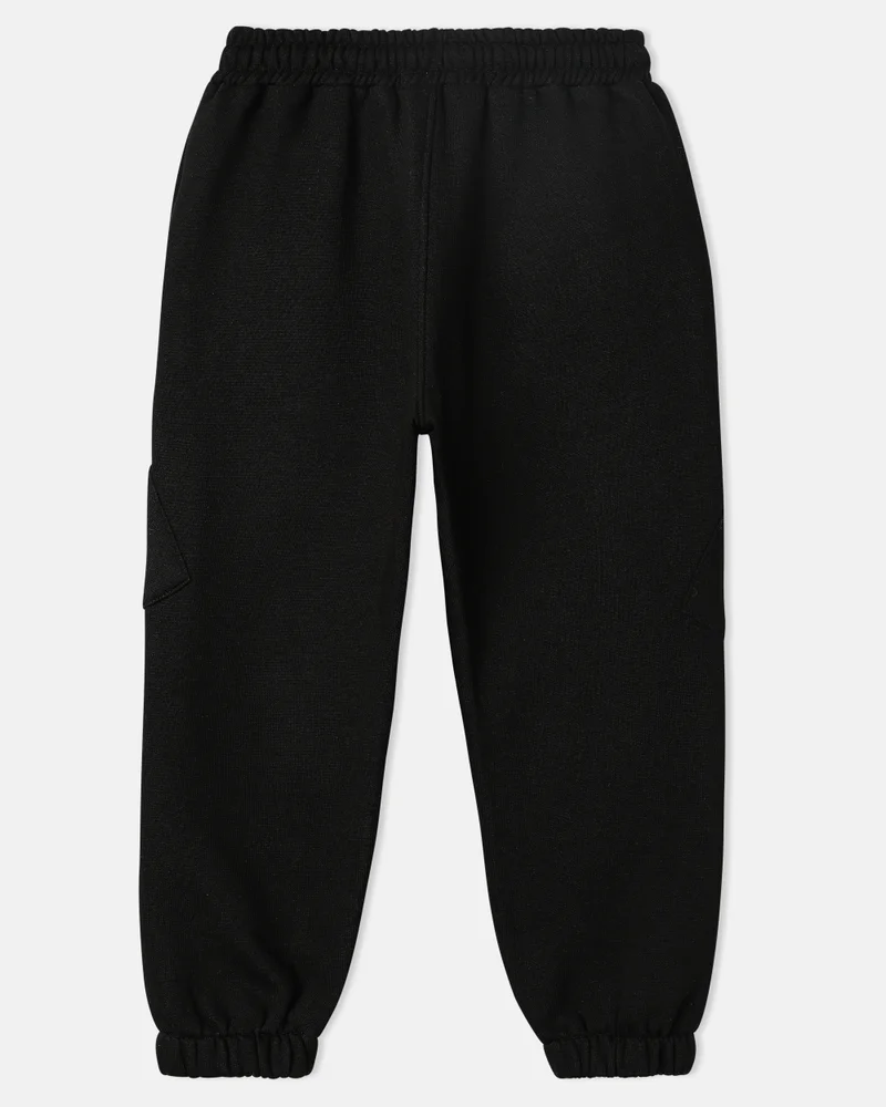 نوتيناتي سراويل رياضية للأولاد بطبعة خطوط نوتيناتى بجيب شحن من الفليس باللون الأسود