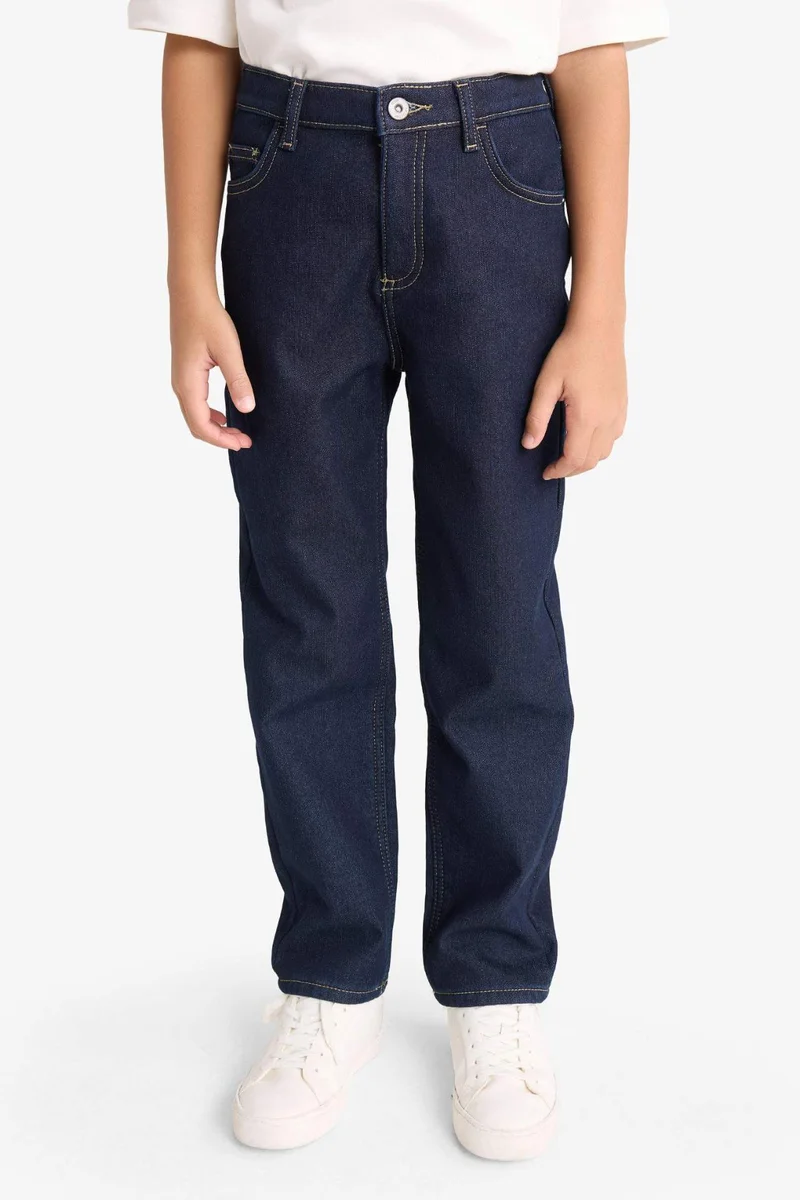 ديفاكتو Straight Fit Jeans