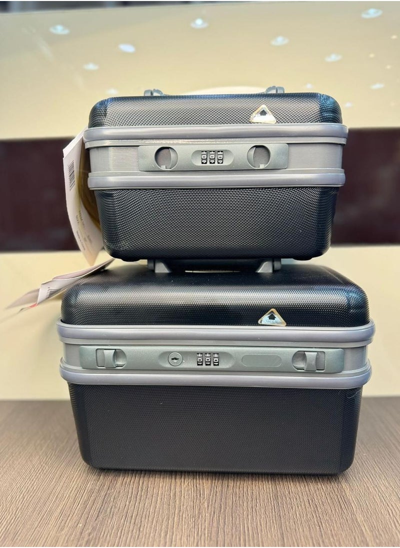 Case - Jewelry Case with Lock by Four Bag Innovative boxes made of reinforced fiberglass that is shatterproof, making them ideal for effectively storing jewelry, for a luxurious and safe experience to preserve your precious collection. These boxes utilize modern technology to provide maximum strength and protection for jewelry. Consists of two bags - Image 1