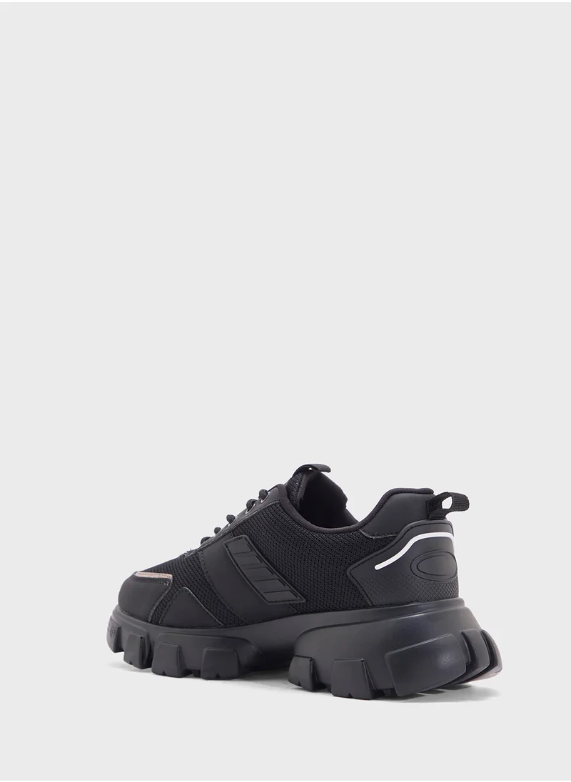 OZZO Chunky Sneaker