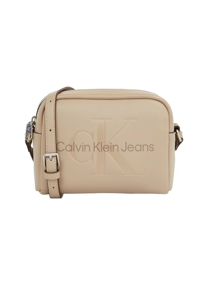 كالفن كلاين جينز Logo Sculpted Crossbody