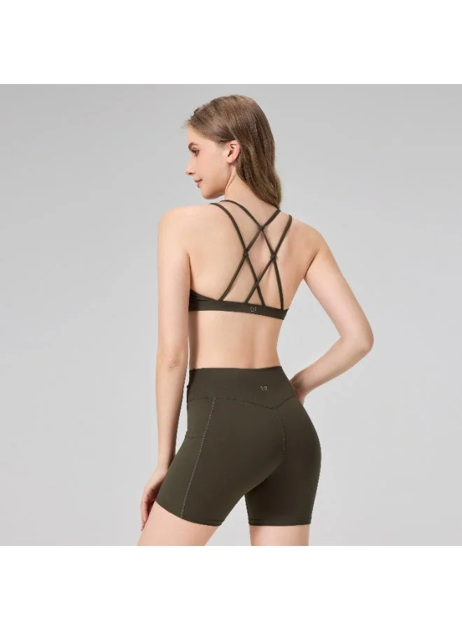 أﻣورﻛس حمالة صدر رياضية نسائية من AMORXE، بتصميم أمامي ملتف، وأشرطة ظهر متقاطعة، مصنوعة من قماش مطاطي يسمح بالتهوية، مناسبة للجيم والجري والتدريب، لون أخضر زيتوني متوسط