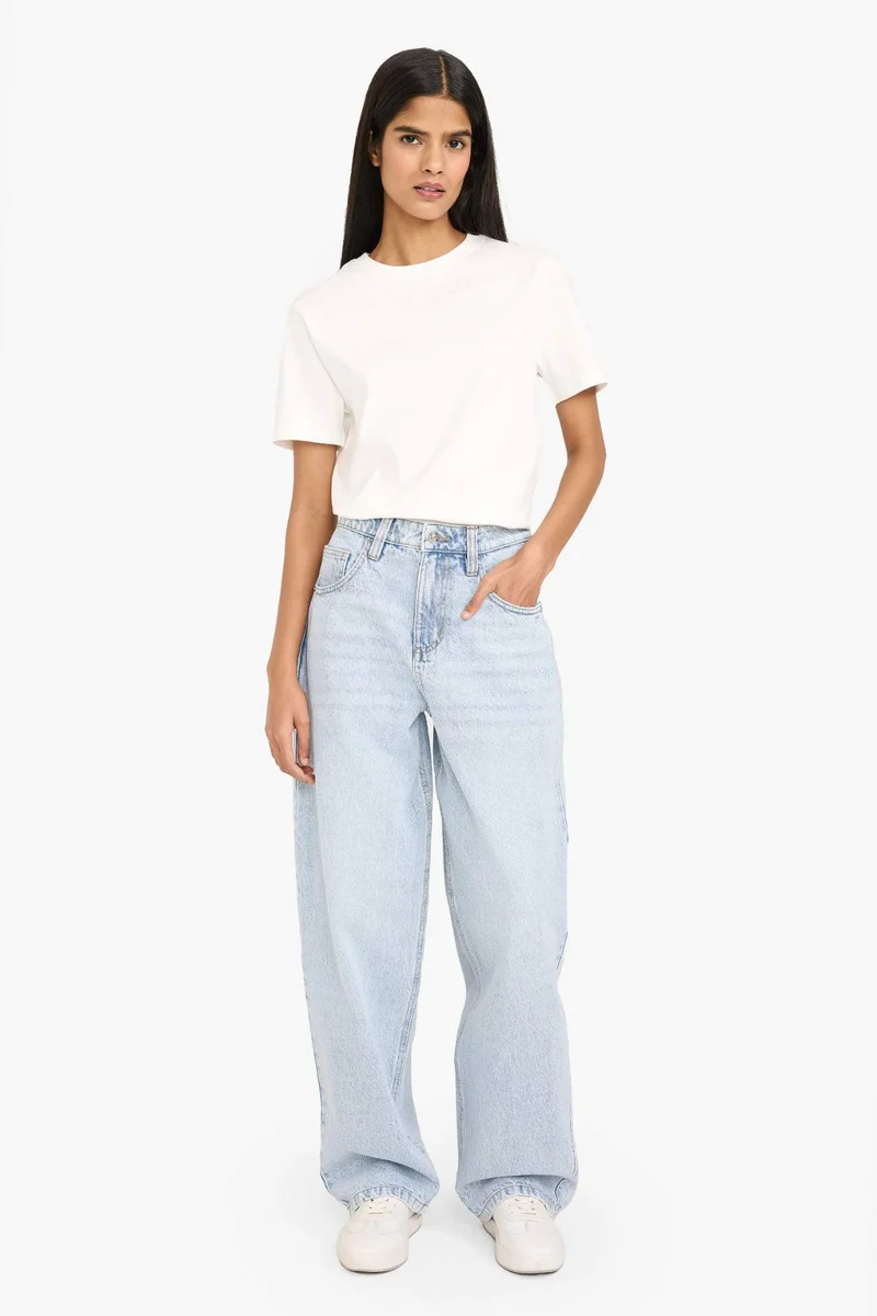 Defacto Regular Fit Crew Neck Short Sleeve T-Shirt