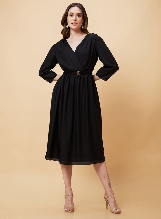 globus Solid V-Neck A-Line Midi Dress With 3/4 Sleeve - Image 2