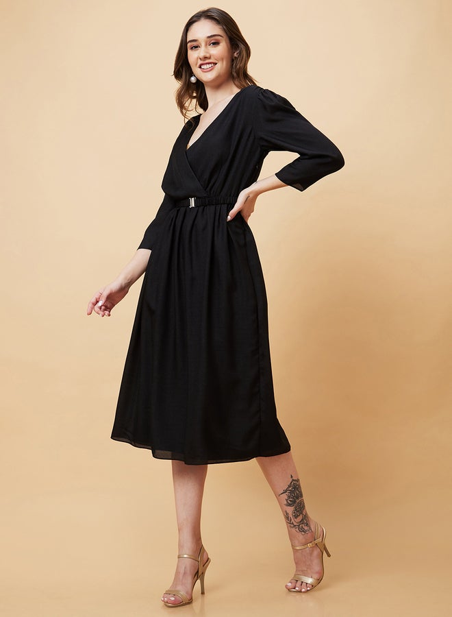 globus Solid V-Neck A-Line Midi Dress With 3/4 Sleeve - Image 3