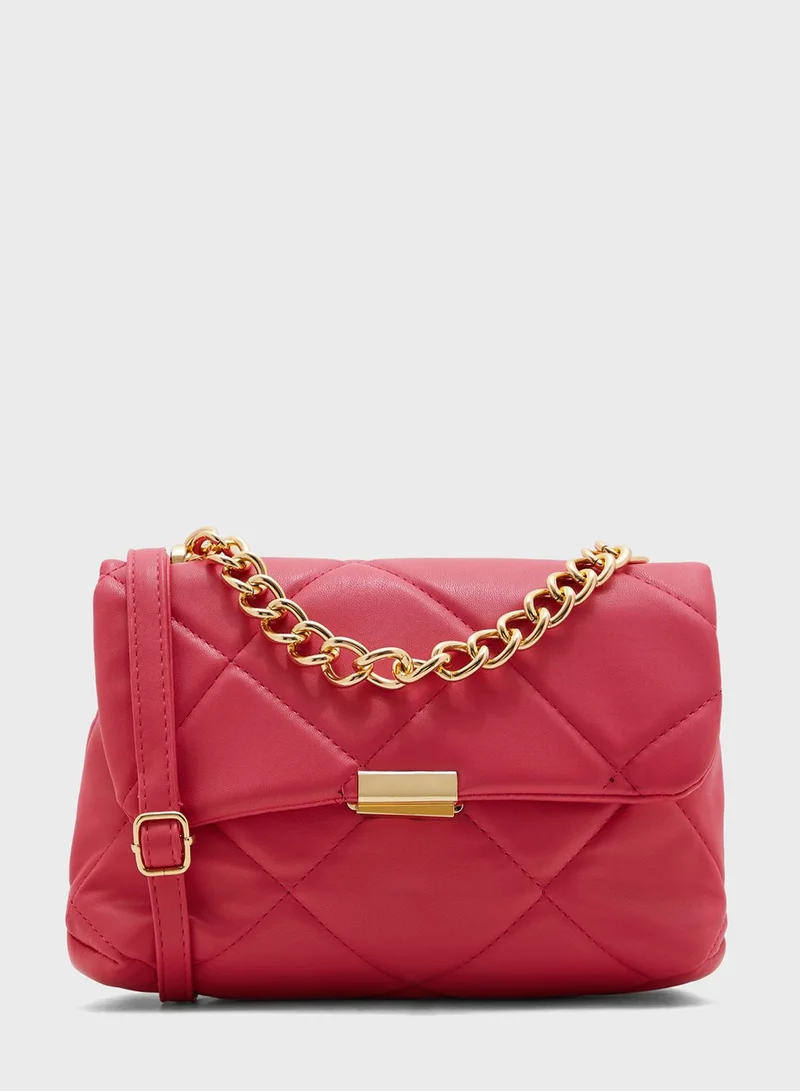 Ginger Quilted Handbagd With Chain Strap