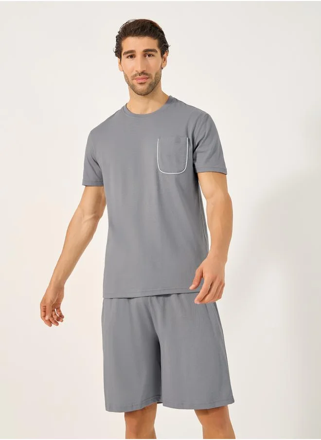 ستايلي Contrast Piped Pocket Detail T-Shirt and Short Pyjama Set