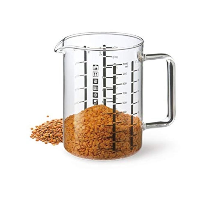 GLASS MEASURING CUP DURABLE BOROSILICATE GLASS PACK OF 2 INCLUDES 32 OZ AND 16 OZ EASY TO READ METRIC MEASUREMENTS IN LITER MILLILITER OUNCE SUGAR GRAMS DRIP FREE SPOUT MICROWAVE SAFE