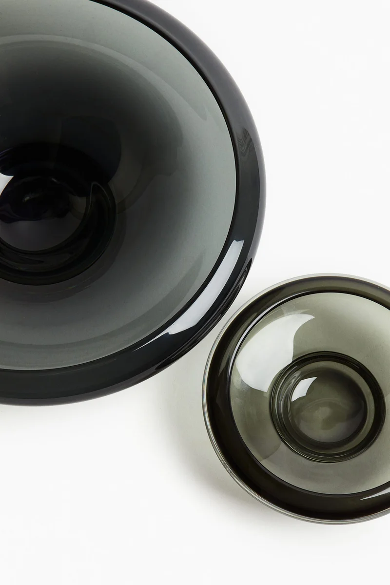 اتش اند ام وعاء زجاجي كبير