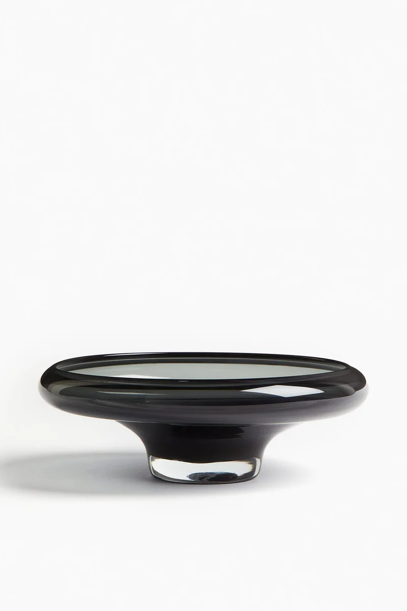 اتش اند ام وعاء زجاجي كبير