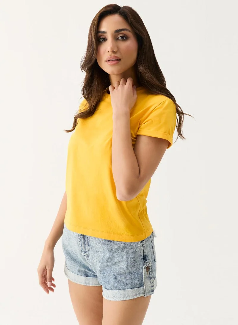 Zigzag Yellow Sleeve Turn Up T-shirt
