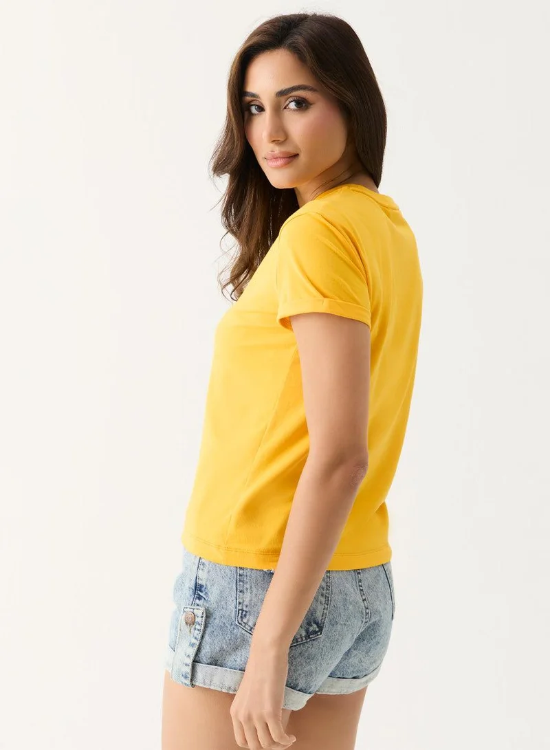 Zigzag  Yellow Sleeve Turn Up T-shirt for Women | Best Price UAE