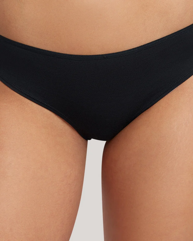 لا سينزا La Senza Ultrasoft Thong
