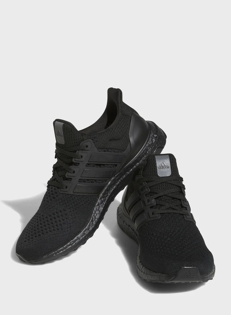adidas حذاء رياضي