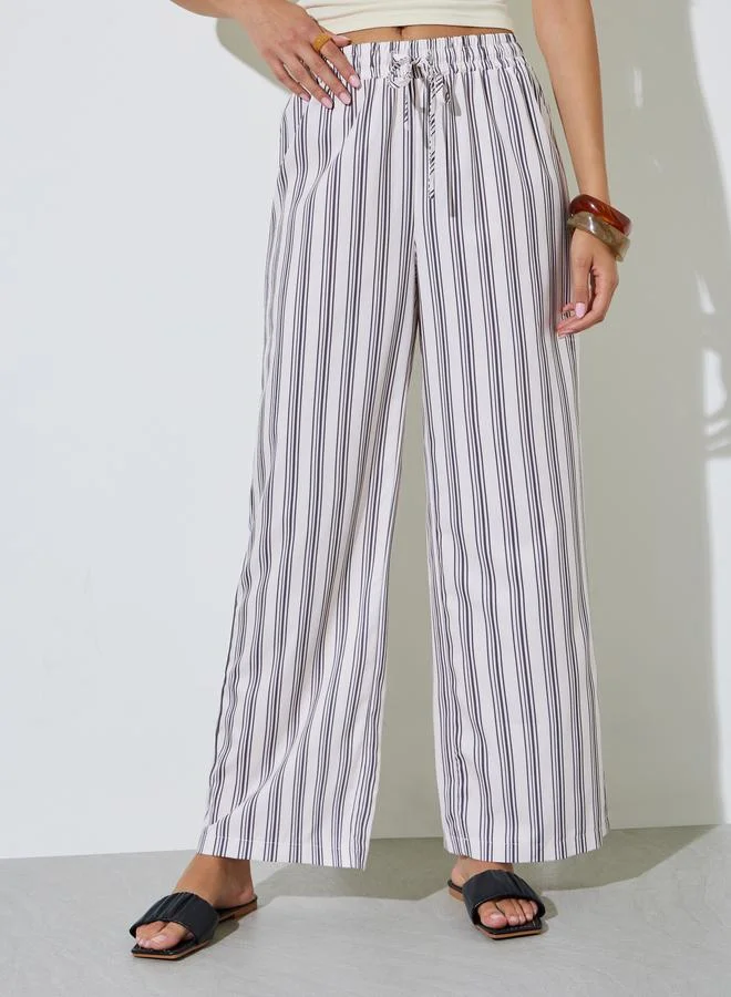 ستايلي Striped Drawstring Waist Wide Leg Pants