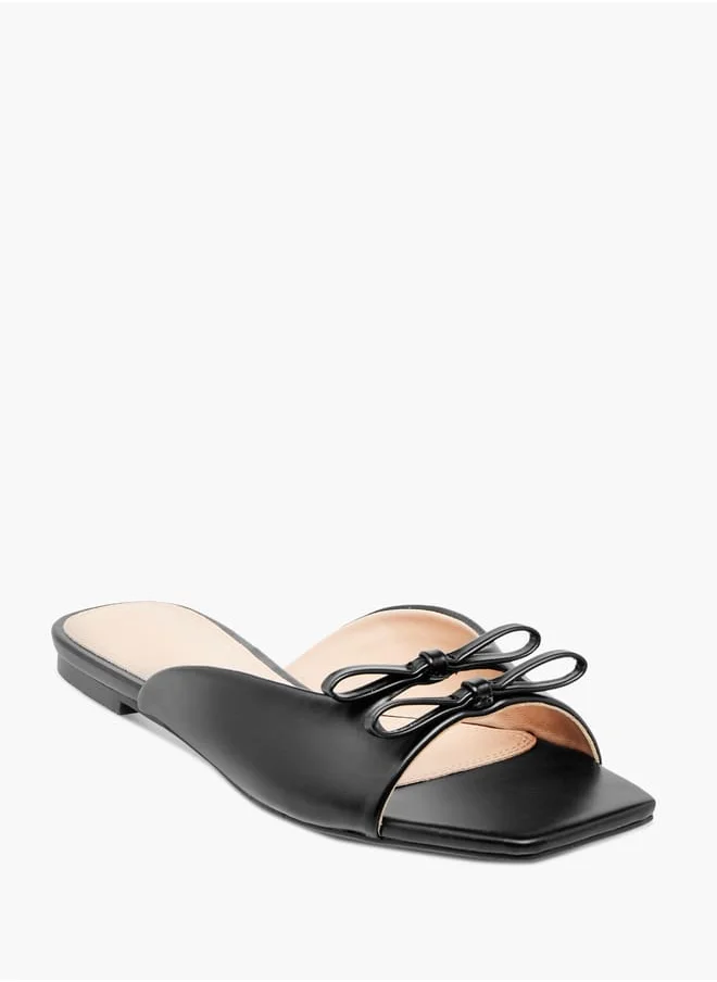 سيليست Womens Solid Slip-On Slide Sandals