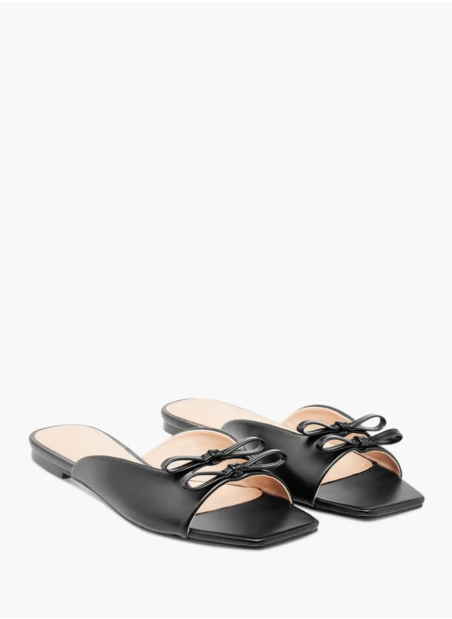 سيليست Womens Solid Slip-On Slide Sandals