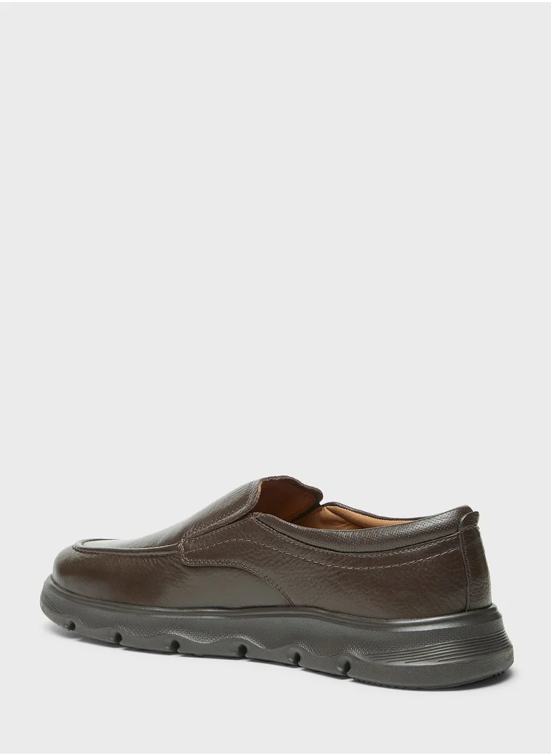 Le Confort Casual Comfort Slip Ons