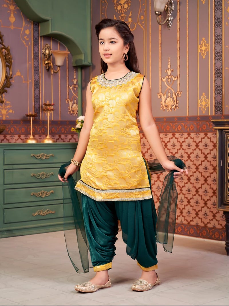 aarikka Aarika Girls Ethnic Wear Yellow-Green Colour Mirror Embroidery Brocade Kurti Patiala Set With Dupatta-5-13 Years (PT-18138) - Image 3
