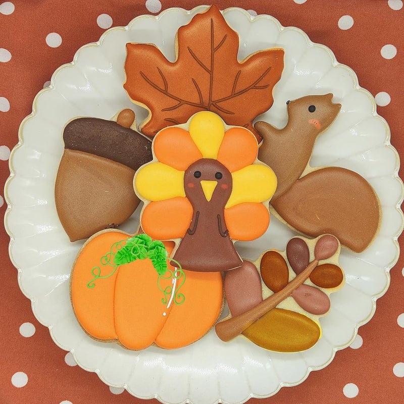 TUZICAKE 6 Pieces Thanksgiving Cookie Cutters  Fall Themed Holiday Cookie Cutter Shapes of Pumpkin Maple Leaves Oak Leaves Turkey Squirrel and Acorn Cookie Cutters with Decorating Instructions - Image 4