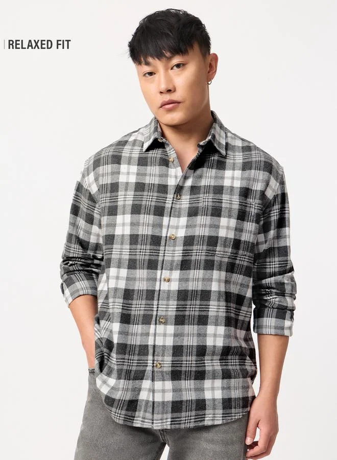 Men Multi-Check Spread Collar Shirt